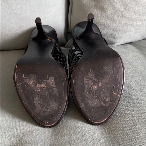 Fergie black and silver heels - Picture 3 of 4